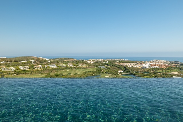 Impresionante ático a la venta en Finca Cortesín